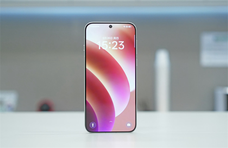 OPPO Find X8正面加跑分齐曝光，天玑9400处理器猛啊！-第1张图片-科技快讯