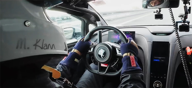 飞得太低了！比亚迪仰望U9刷新中国汽车极速纪录，达391.94km/h-第3张图片-科技快讯