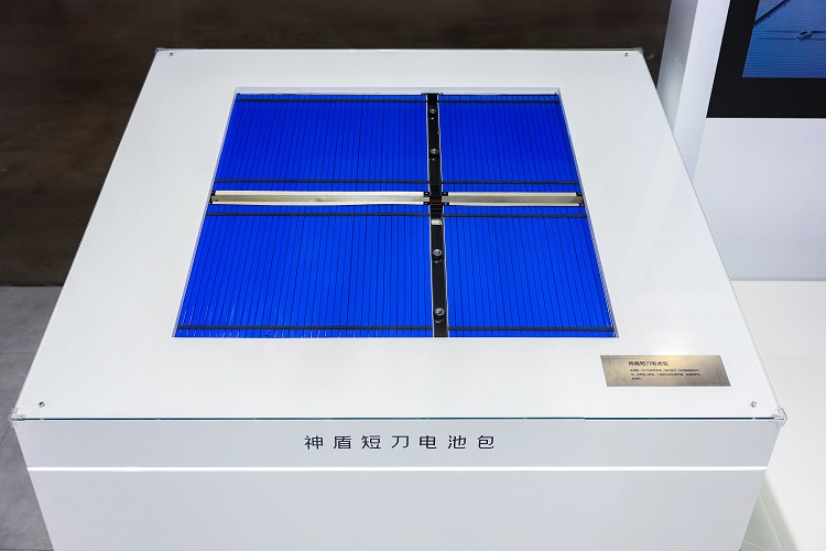 亏电油耗2L/100km？吉利发布新一代雷神电混系统-第4张图片-科技快讯