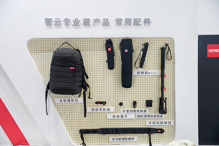 2020P&amp;I | 智云新品 *** OOTH-X亮相P&amp;I展会 手机用户的随拍利器-第6张图片-科技快讯