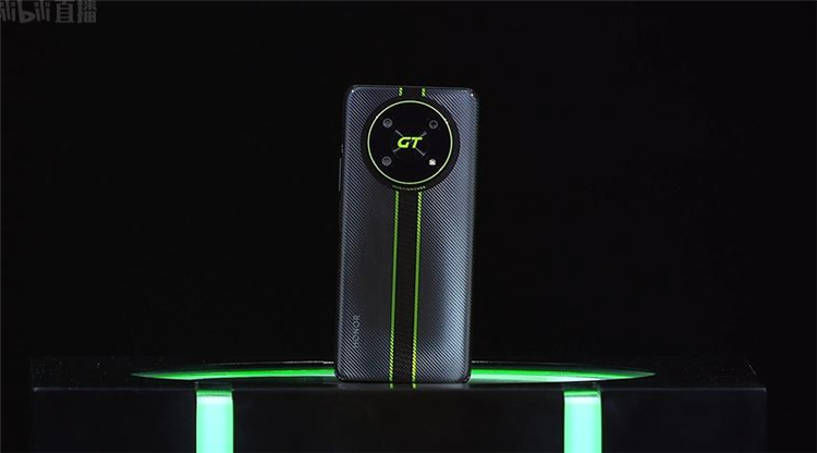 荣耀X40 GT发布，搭载骁龙888狂堆散热，1999元起售-第1张图片-科技快讯