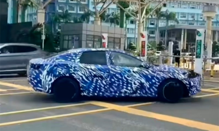 疑似比亚迪驱逐舰07谍照曝光 或搭载DM-i插混系统-第1张图片-科技快讯