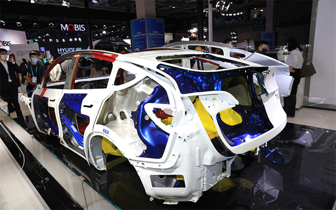 CIIE2021丨进博会特斯拉展台，真实解析"上海超级工厂"-第3张图片-科技快讯