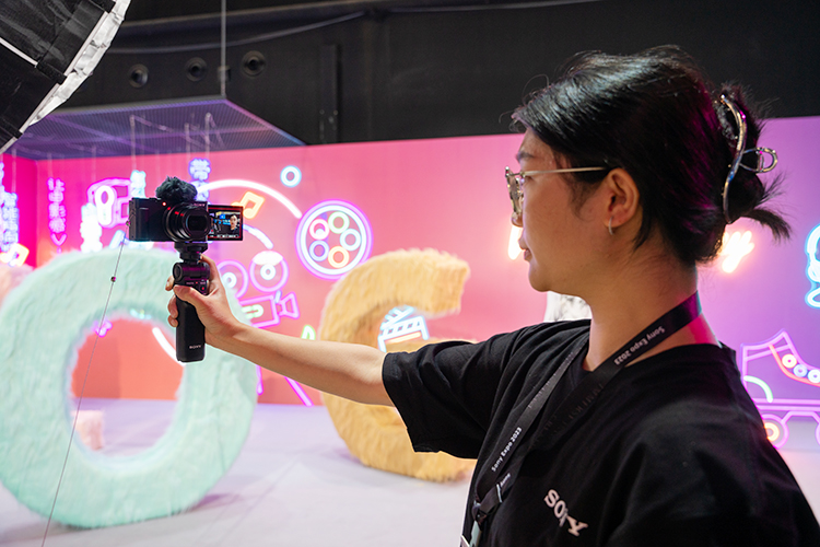 索尼举办Sony Expo 2023展会 ZV-1 II相机与HT-S2000回音壁等新品齐亮相-第2张图片-科技快讯