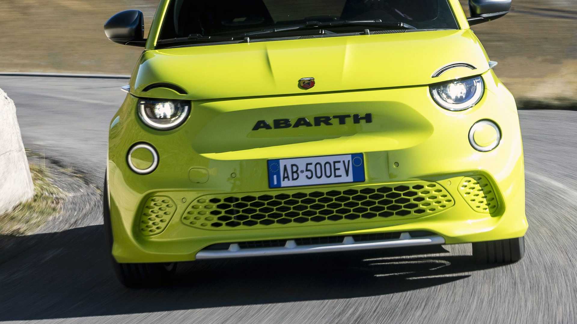 纯正小电炮，7秒可破百，Abarth 500e官图正式发布-第2张图片-科技快讯