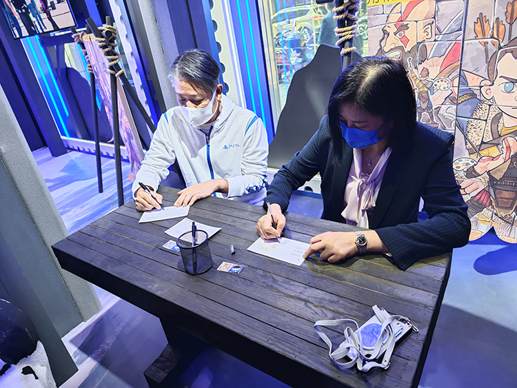 索尼互动娱乐推出《父子驿站》纪念折邮 PlayStation漫游局增进家人情感沟通-第3张图片-科技快讯