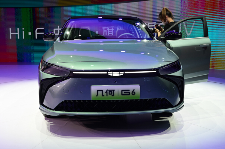 2022成都车展丨吉利博越L 雷神Hi&middot;F首次亮相 几何G6/M6开启预售-第7张图片-科技快讯