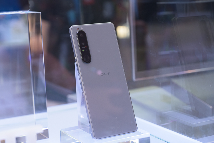 索尼旗舰手机Xperia 1 III发布：无挖孔、无刘海屏幕，售价8499元起步-第3张图片-科技快讯