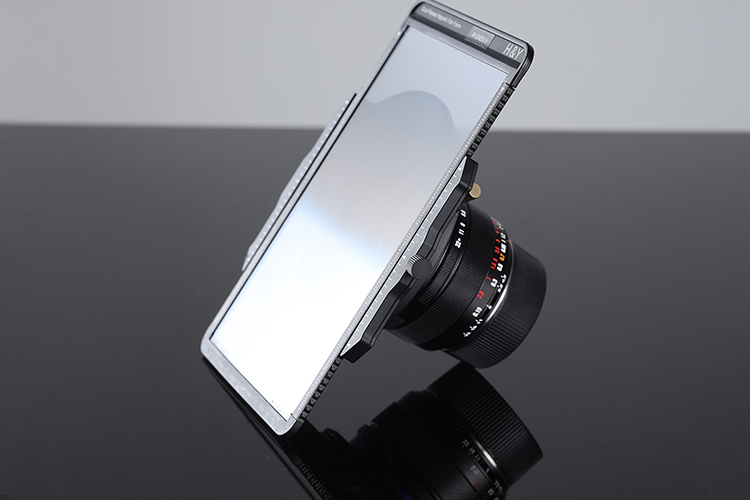老蛙发布14mm f4 FF镜头 兼容52mm螺纹滤镜-第7张图片-科技快讯