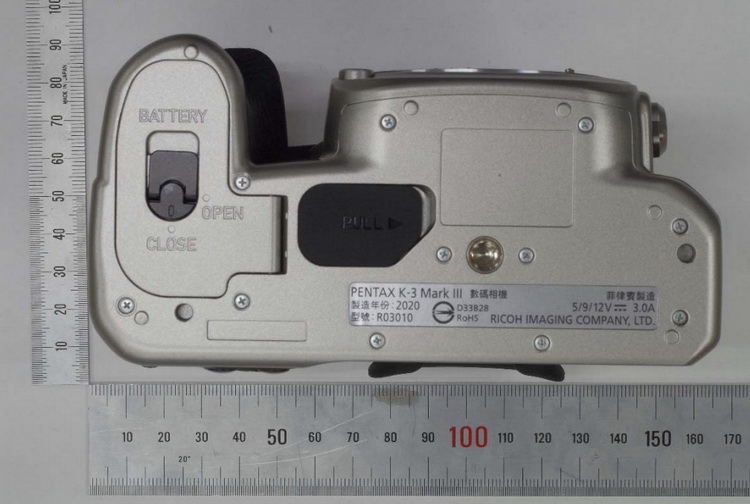 宾得K-3 Mark III全角度外观照曝光 带有硕大军舰部-第6张图片-科技快讯