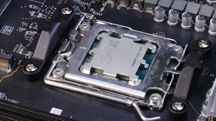 AMD锐龙7 7700X处理器性能曝光：单线程比5800X提升25%-第1张图片-科技快讯