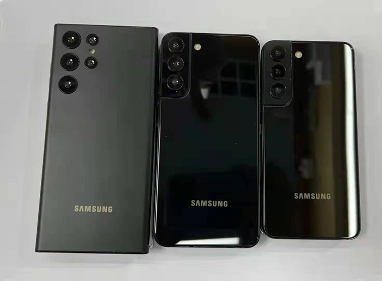 三星Galaxy S22真机模型全曝光，三个屏幕尺寸而且后盖工艺也不同-第2张图片-科技快讯