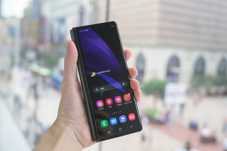 三星Galaxy Z Fold2 5G真机体验：折叠屏有何与众不同？-第6张图片-科技快讯