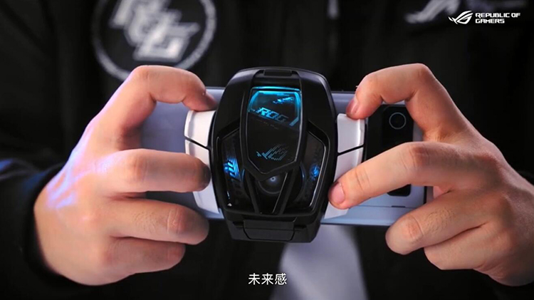 酷炫外观与性能散热全部拉满 腾讯ROG7系列游戏手机正式发布-第8张图片-科技快讯