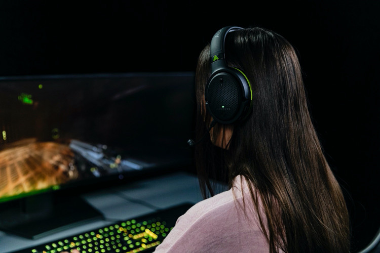 Audeze发布Penrose无线游戏耳机：平板振膜 支持XBOX和PS系列主机-第1张图片-科技快讯