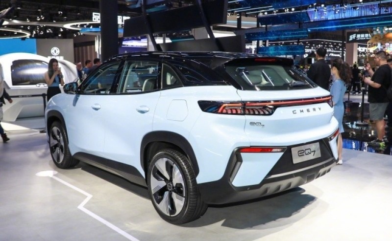 奇瑞eQ7新信息公布 定位纯电中型SUV-第2张图片-科技快讯