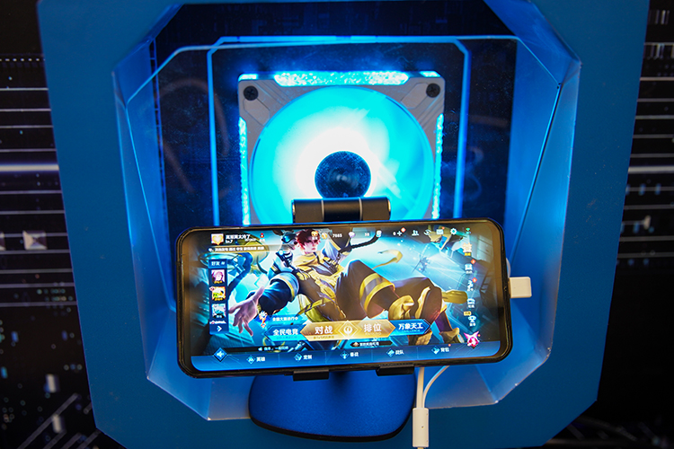 ChinaJoy 2021 | 全新联想R9000X游戏本闪亮登场 轻薄性能性价比一应俱全-第14张图片-科技快讯