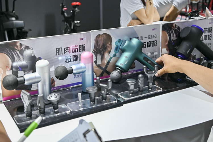 兽鸟SOLE健身参展体博会，多款健身器材亮相-第3张图片-科技快讯