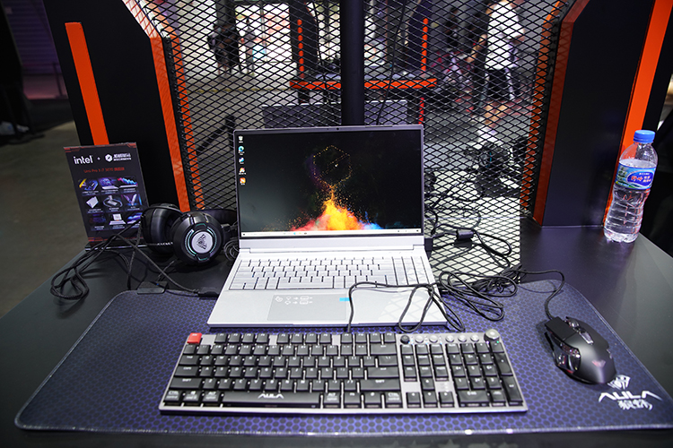 ChinaJoy2021丨机械革命展示F6标压轻薄本 兼具高性能和轻薄便携-第3张图片-科技快讯