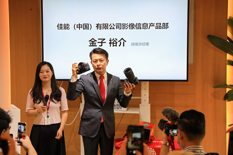 佳能EOS R5与R6体验会圆满落幕 闪迪移动固态硬盘助阵展示影像存储优选方案-第2张图片-科技快讯