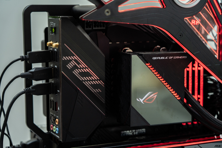 为AMD Zen 3处理器而生：ROG Crosshair VIII Dark Hero主板提供稳定保证-第2张图片-科技快讯