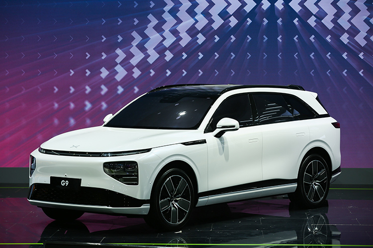 小鹏G9亮相粤港湾大湾区车展：定位中大型SUV 支持800V高压快充-第1张图片-科技快讯