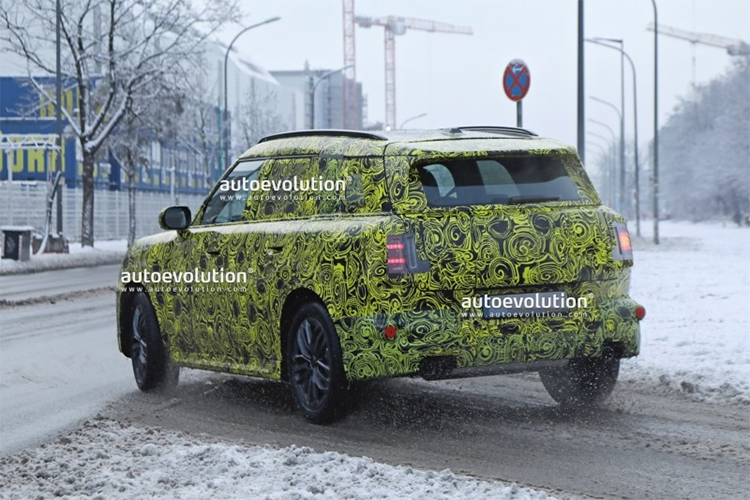 全新MINI COUNTRYMAN谍照曝光 2023年发布并上市-第3张图片-科技快讯