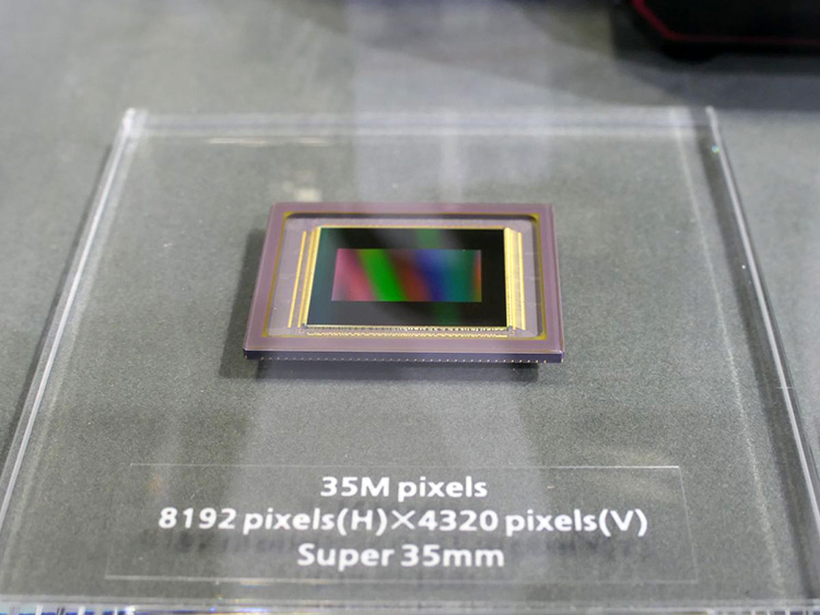 松下展示新有机传感器 S35画幅  约3500万像素-第1张图片-科技快讯