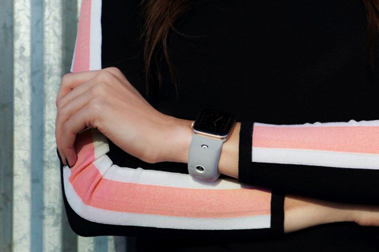 Wristcam发布双摄智能手表表带 可让Apple Watch实现拍照功能-第4张图片-科技快讯