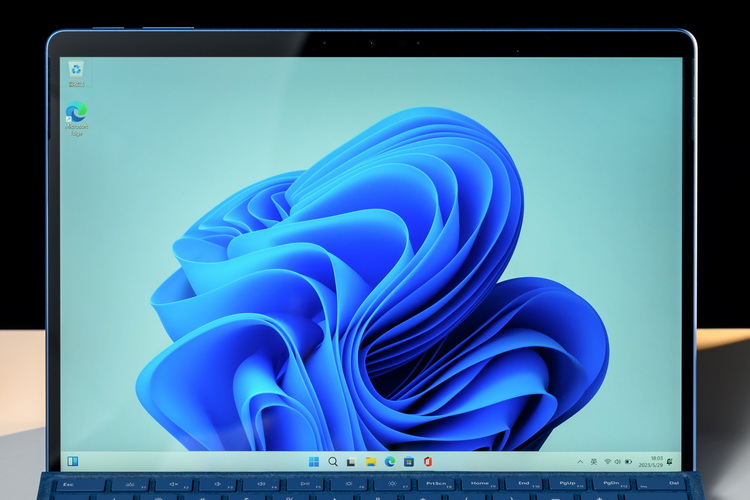 想要轻巧且性能强大的生产力工具？那就选微软Surface Pro 9二合一电脑-第2张图片-科技快讯