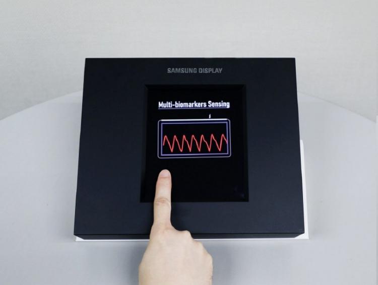 三星推出业内首款内置指纹、心率传感器的Sensor OLED，有望减少空间占用-第2张图片-科技快讯
