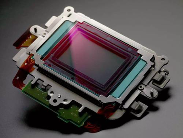 iPhone 15系列或将搭载索尼全新先进型CMOS 提升暗光性能表现-第2张图片-科技快讯