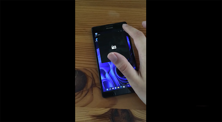 诺基亚Lumia 950 XL可移植Windows 11系统 还能打 *** 发短信-第2张图片-科技快讯
