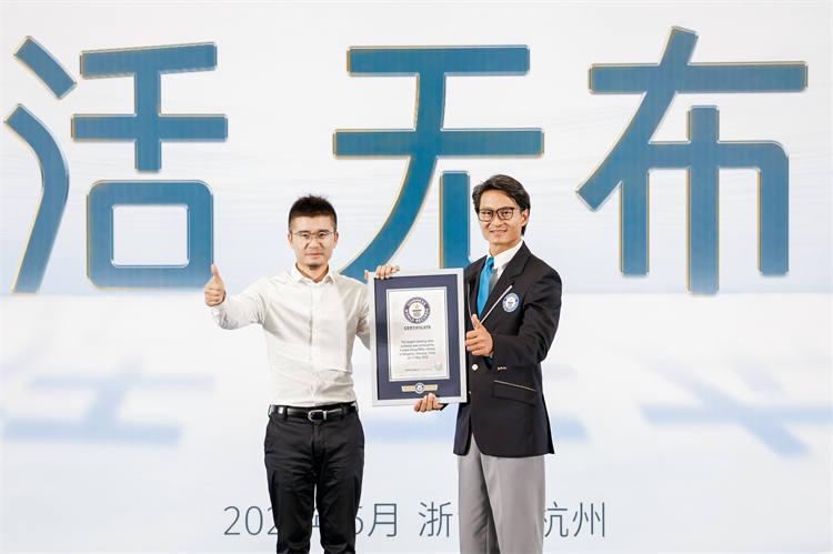 米博两次震撼人心的挑战背后，是情怀还是底气？-第2张图片-科技快讯