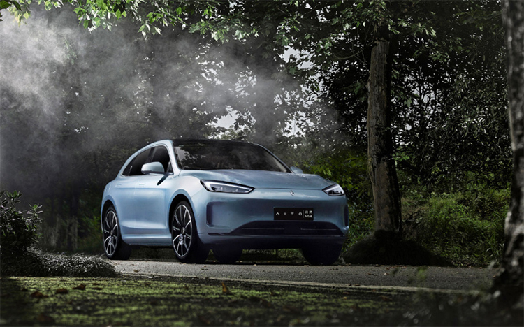 AITO问界M5e有望9月12日亮相 定位纯电中型SUV-第1张图片-科技快讯
