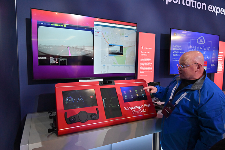 MWC2023 | 高通宣布携手多家手机厂商 推出具备卫星通信功能的手机-第7张图片-科技快讯