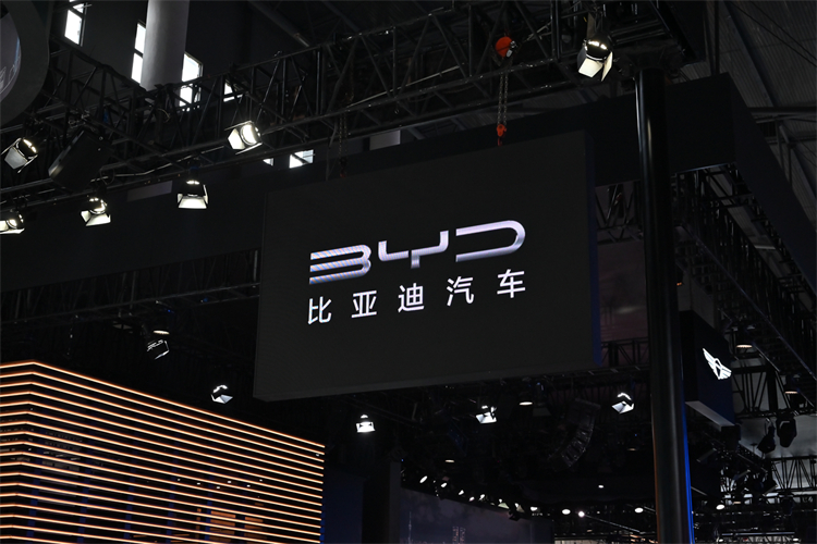 2021成都车展丨比亚迪海豚上市，元PLUS亮相-第1张图片-科技快讯
