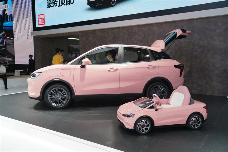 2021成都车展丨哪吒汽车以"好车不贵，服务顶配"为主题参展-第2张图片-科技快讯