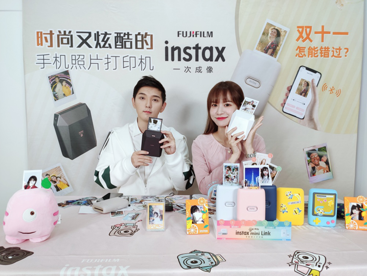 漂亮女生必备：富士instax手机照片打印机双11直播圆满结束-第3张图片-科技快讯