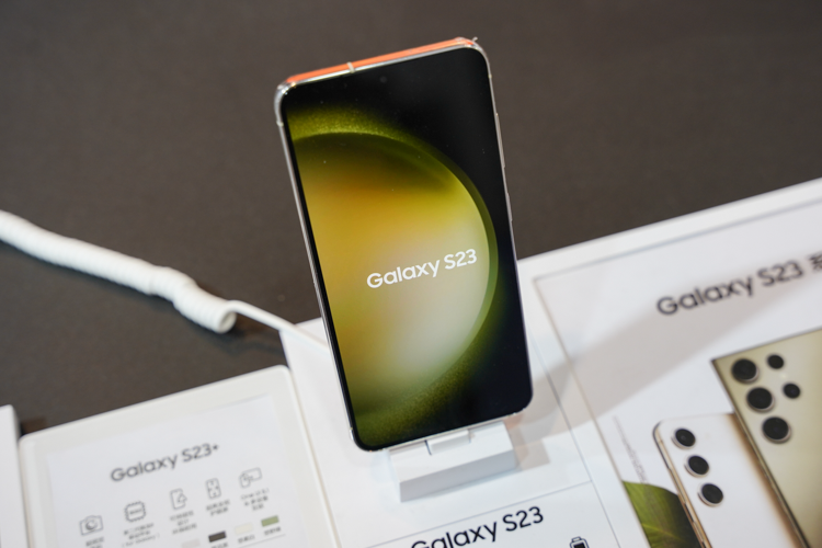 CICE2023 | 三星展示Neo QLED 8K电视：折叠屏手机惹人眼-第5张图片-科技快讯