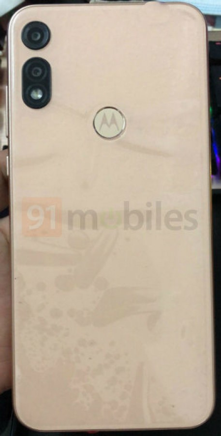 Moto E7真机以及部分参数曝光-第1张图片-科技快讯