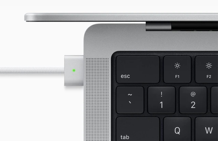 新16寸MacBook Pro出现bug 关机时无法使用MagSafe 3磁吸充电-第1张图片-科技快讯
