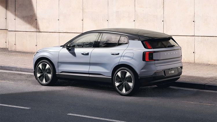 沃尔沃EX30正式发布：定位小型纯电SUV 续航超440km-第2张图片-科技快讯