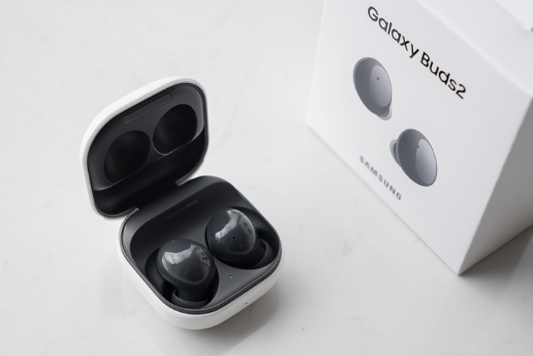 三星Galaxy Buds2新固件支持空间音频 适配操作系统从One UI 3.1起步-第1张图片-科技快讯