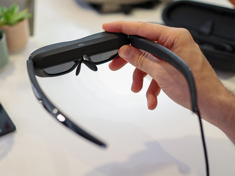MWC2021丨TCL发布NXTWEAR G智能眼镜 外形有别于传统VR头显-第2张图片-科技快讯