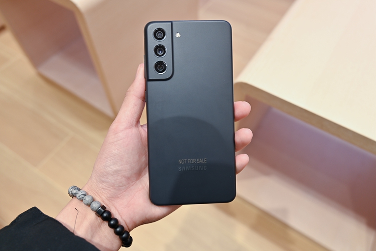 老铁感情淡了 三星或将取消研发Galaxy S22 FE-第2张图片-科技快讯