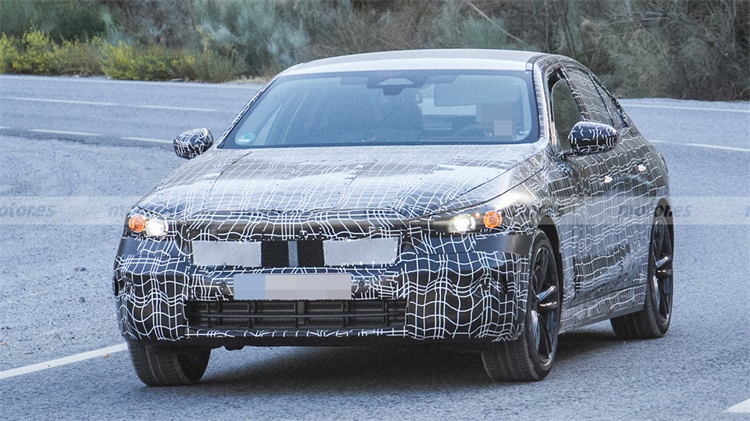 下一代BMW 5系最新谍照曝光，将于2024年上市-第1张图片-科技快讯