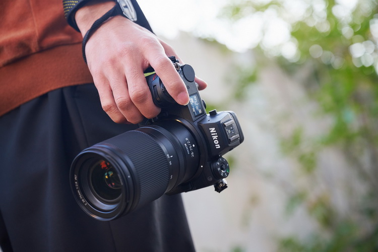 尼康发布Z 28-75mm f/2.8 研发Z口首支PF镜头800定-第4张图片-科技快讯