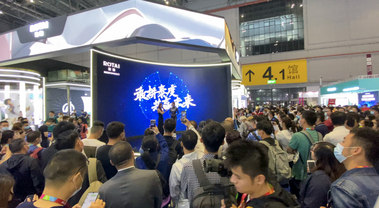 荣泰参展2021体博会，漫威联名 *** 椅带来健康新体验-第1张图片-科技快讯