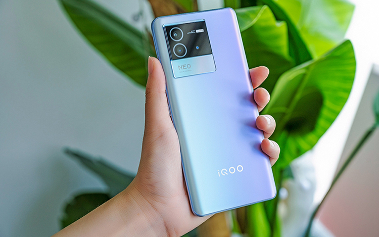 iQOO Neo7更多信息曝光：支持120W快充，搭载天玑9000+-第1张图片-科技快讯